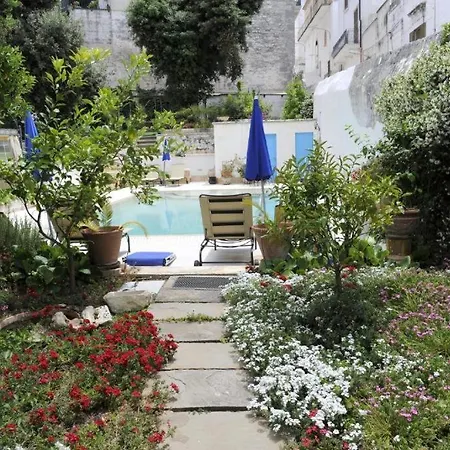 Palazzo Altavilla * Ostuni