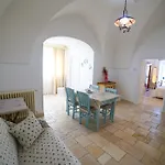 Palazzo Altavilla * אוסטוני