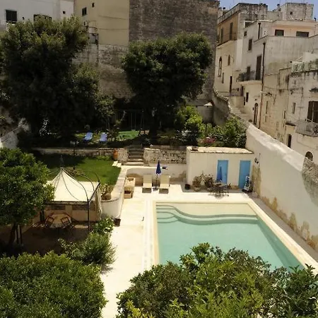 Palazzo Altavilla * Ostuni